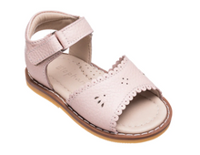 Load image into Gallery viewer, CLASSIC SANDAL WITH SCALLOP PINK | ELEPHANTITO KIDS