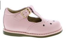 Load image into Gallery viewer, FOOTMATES HARPER SHOES IN PINK