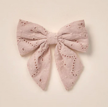 Load image into Gallery viewer, SAILOR BOW IN ROSE