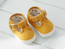 Load image into Gallery viewer, MAYORAL NEW BORN SHOES | PATITOS