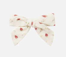 Load image into Gallery viewer, RYLEE &amp; CRU GIRL BOW CLIP || STRAWBERRY FIELDS