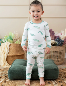 KYTE BABY LONG SLEEVE PAJAMAS IN CROCODILE