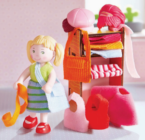 LITTLE FRIENDS FELI WITH ACCESORIES | HABA