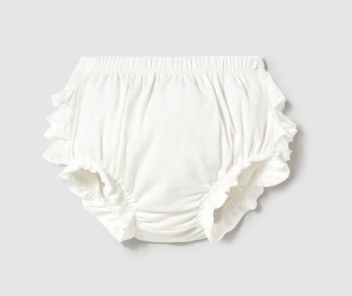 NEWBORN  BABY RUFFLE BLOOMERS  IN NATURAL