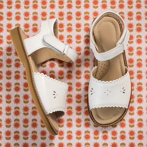 CLASSIC SANDAL WITH SCALLOP WHITE | ELEPHANTITO KIDS