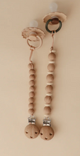 Load image into Gallery viewer, MUSHIE LUNA FAUX WOOD PACIFIER CLIP