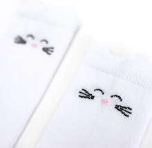 Load image into Gallery viewer, LITTLE STOCKING WHITE CAT KNEE HICH SOCKS