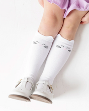Load image into Gallery viewer, LITTLE STOCKING WHITE CAT KNEE HICH SOCKS