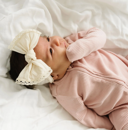 BABY BLING TRIMMED CLASSIC KNOT | OATMEAL LACE
