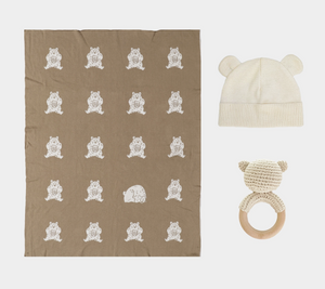 HONEY BEAR BLANKET, HAT AND BABY TEETHER SET | BABY GIFT | THE BLUEBERRY HILL