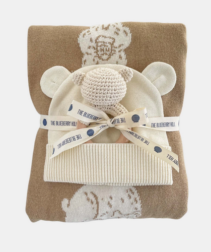 HONEY BEAR BLANKET, HAT AND BABY TEETHER SET | BABY GIFT | THE BLUEBERRY HILL
