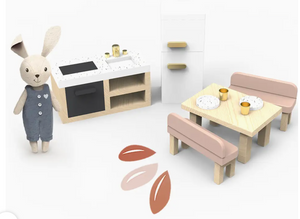 DOLL HOUSE KITCHEN SET + 1 DOLL                            SPEEDY MONKEY