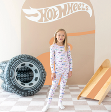 Load image into Gallery viewer, KYTE BABY LONG SLEEVE PAJAMAS IN SPARKLES AND SPEED