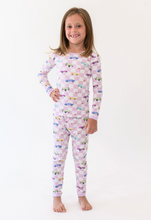 Load image into Gallery viewer, KYTE BABY LONG SLEEVE PAJAMAS IN SPARKLES AND SPEED