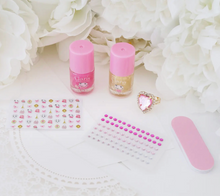 Load image into Gallery viewer, CLARIS THE CHICEST MOUSE IN PARIS  | NAIL GIFT SET