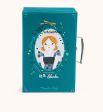 Load image into Gallery viewer, THE EVENING DRESSES SUITCASE | THE PARISIENNES | MOULIN ROTY