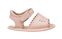 Load image into Gallery viewer, ELEPHANTITO BABY SANDALS WITH SCALLOP IN PINK