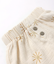 Load image into Gallery viewer, QUINCY MAE WOVEN SHORT SUNBURST             ONLY 4/5 Y