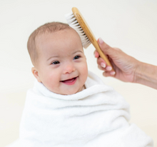 Load image into Gallery viewer, KYTE BABY CRADLE CAP BRUSH