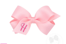 Load image into Gallery viewer, MINI MONOGRAMMED GIRL HAIR BOW | LIGHT PINK/HOT PINK INITIAL