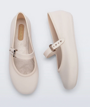 Load image into Gallery viewer, MINI MELISSA KID BALLERINA IN BEIGE
