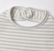 Load image into Gallery viewer, JERSEY SNAP BIB 2 PC SET SHEEP.                               QUINCY MAE