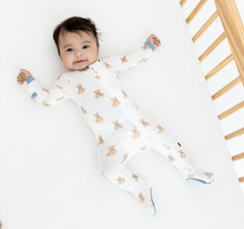Load image into Gallery viewer, KYTE BABY ZIPPERED FOOTIE IN TEDDY BEAR