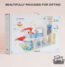 Load image into Gallery viewer, LE TOY VAN LE GRAND WOODEN GARAGE