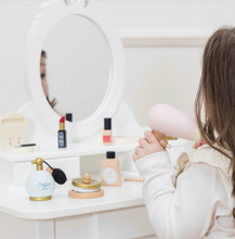 Load image into Gallery viewer, LE TOY VAN VANITY STAR BEAUTY KIT